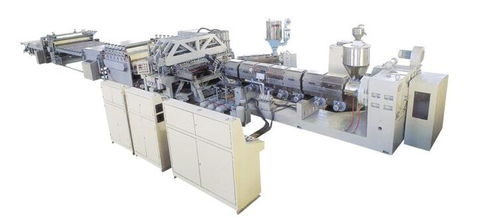 【中空建筑模板生產(chǎn)線聯(lián)系方式科潤機械】-