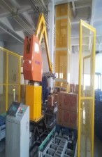 格爾木市食用油灌裝機與港九通油桶碼垛機 報價與設備解析